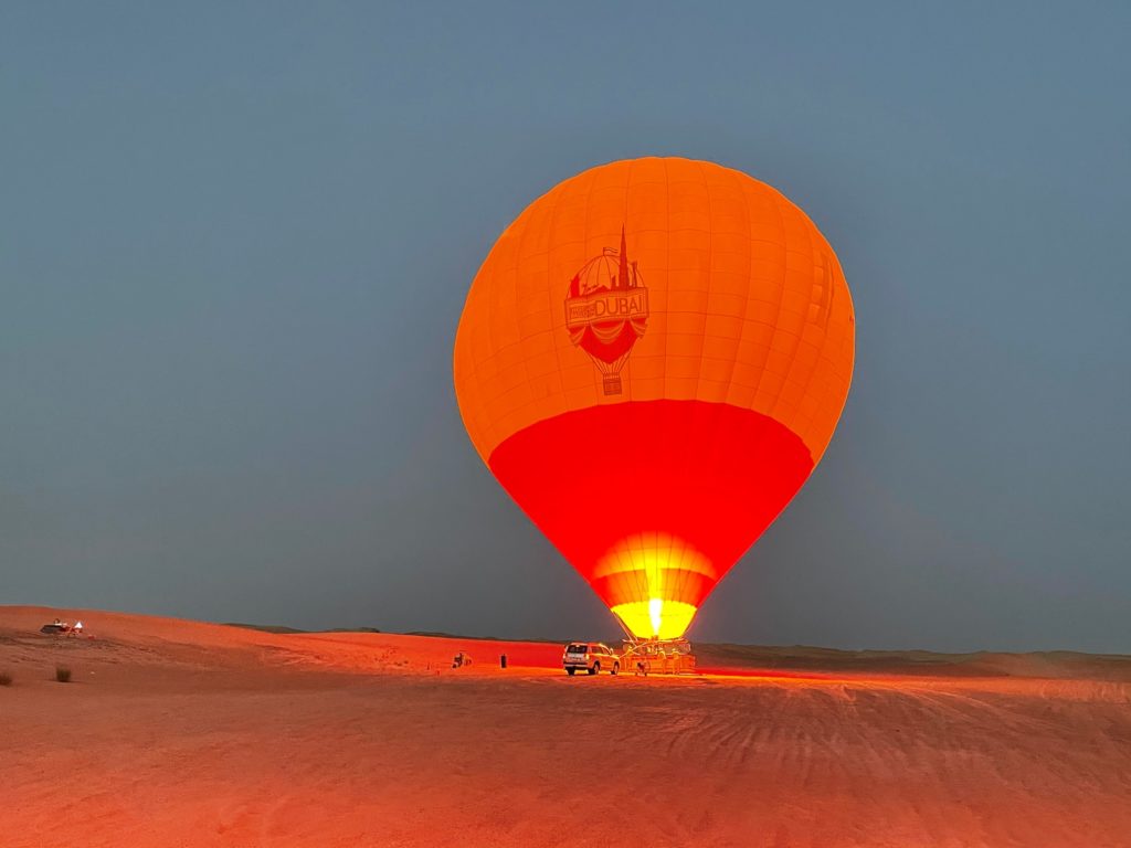 Ballonfahrt über die Wüste